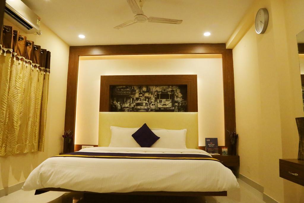 Oyo 460 Hotel Ivory Residency Calcutta Buitenkant foto