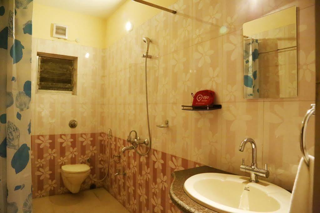 Oyo 460 Hotel Ivory Residency Calcutta Buitenkant foto