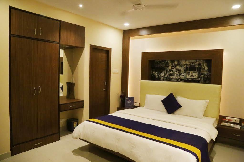 Oyo 460 Hotel Ivory Residency Calcutta Buitenkant foto