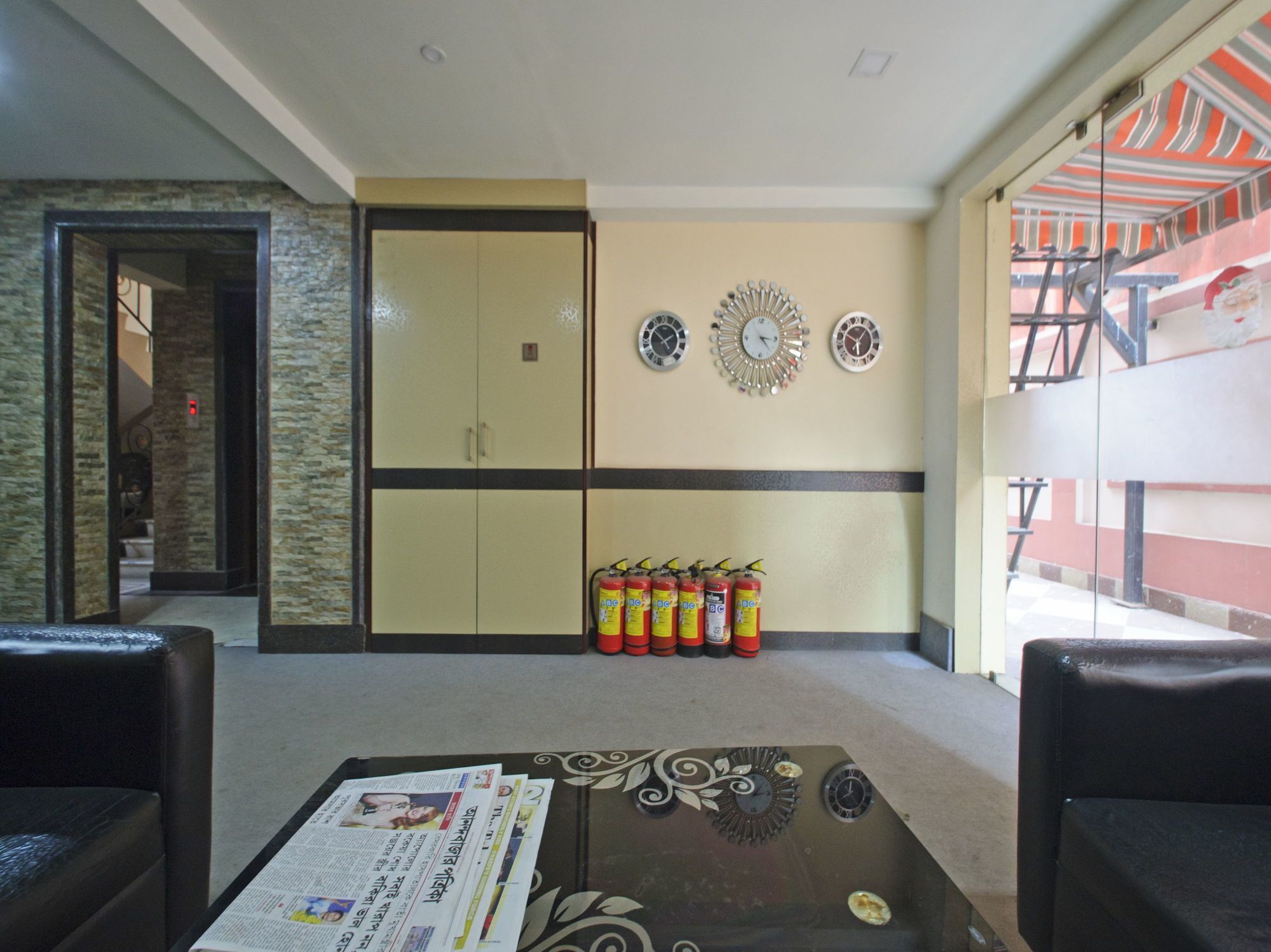 Oyo 460 Hotel Ivory Residency Calcutta Buitenkant foto
