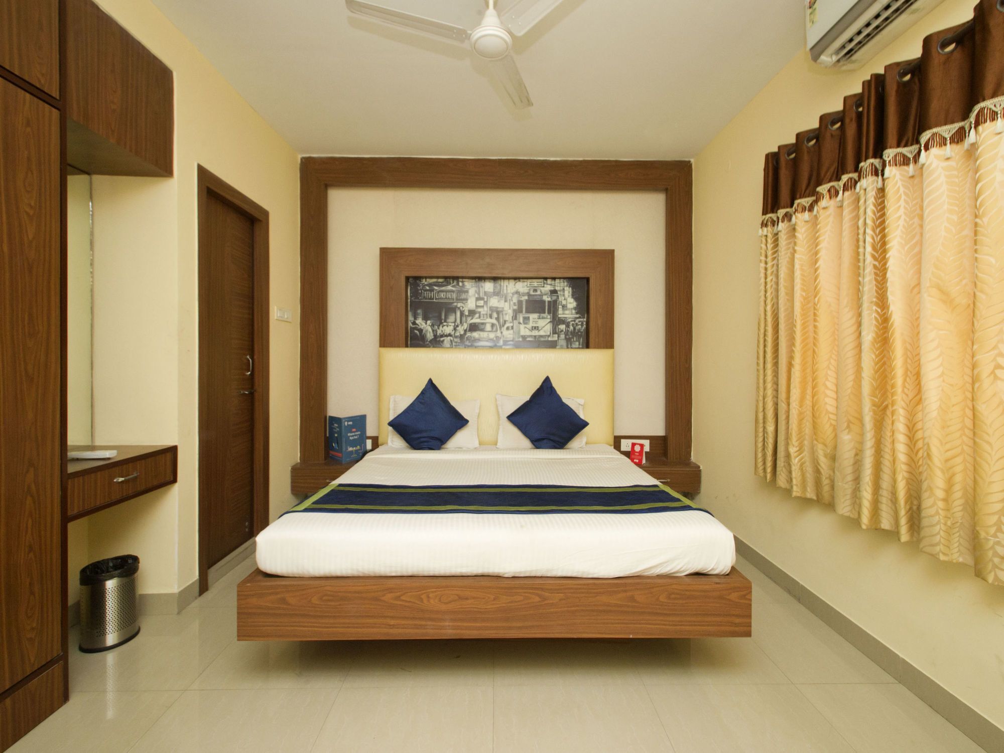 Oyo 460 Hotel Ivory Residency Calcutta Buitenkant foto